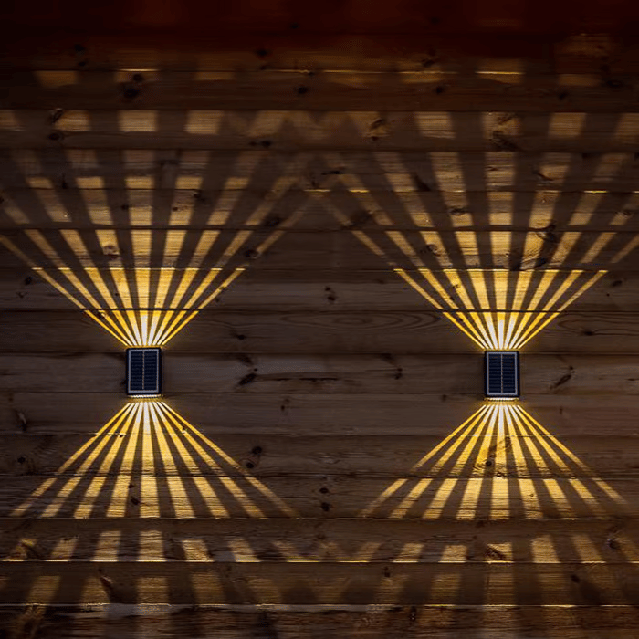 Solar-Wandleuchte mit Dual-Beam Effekt
