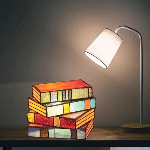 GlowBook – Gebeiztes gestapeltes Buch Lampe