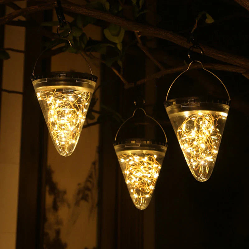 SparkCone – Solarbetriebene LED-Hängelampe für Außenbereiche