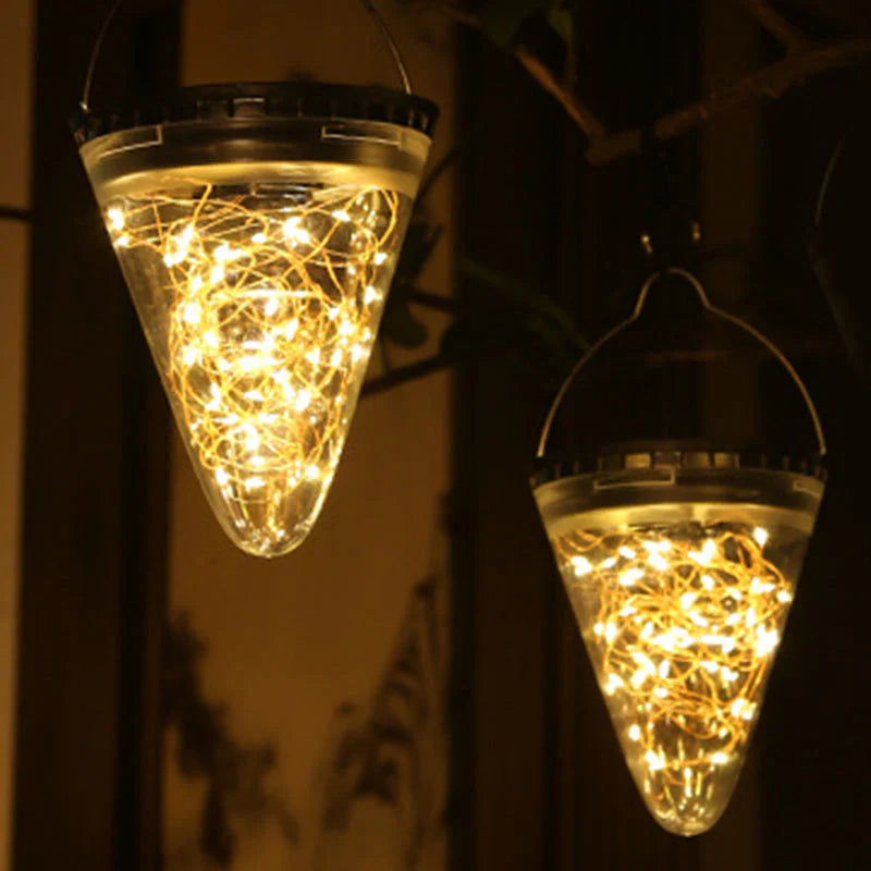 SparkCone – Solarbetriebene LED-Hängelampe für Außenbereiche