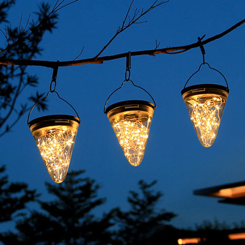 SparkCone – Solarbetriebene LED-Hängelampe für Außenbereiche