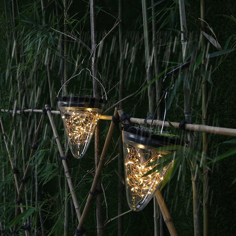 SparkCone – Solarbetriebene LED-Hängelampe für Außenbereiche