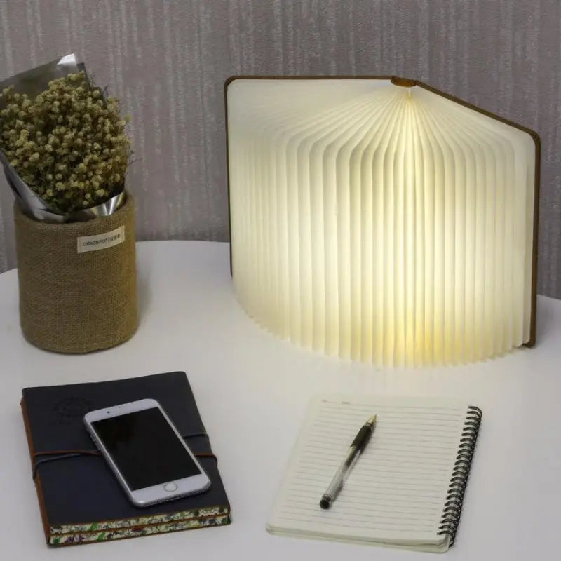 LED-Buchlampe – Faltbar, Kabellos & Dimmbar
