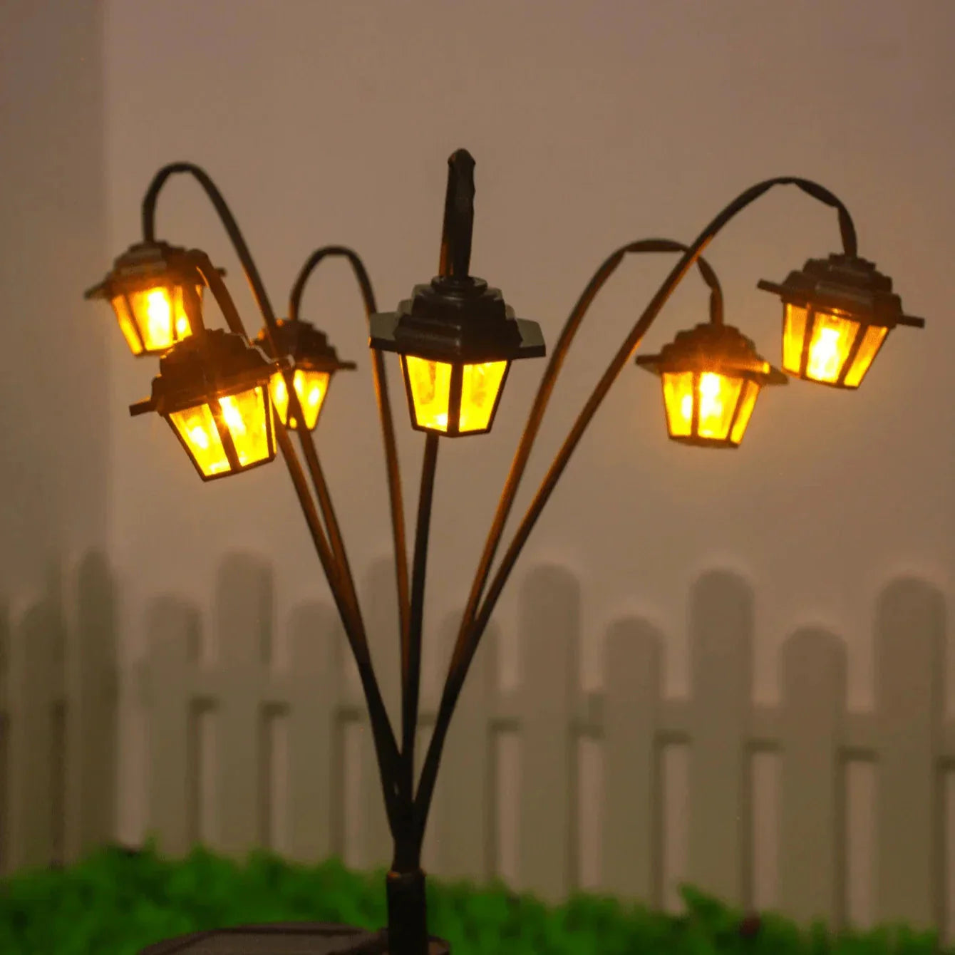 Retro Solar-Gartenlaterne mit 6 LED-Leuchten