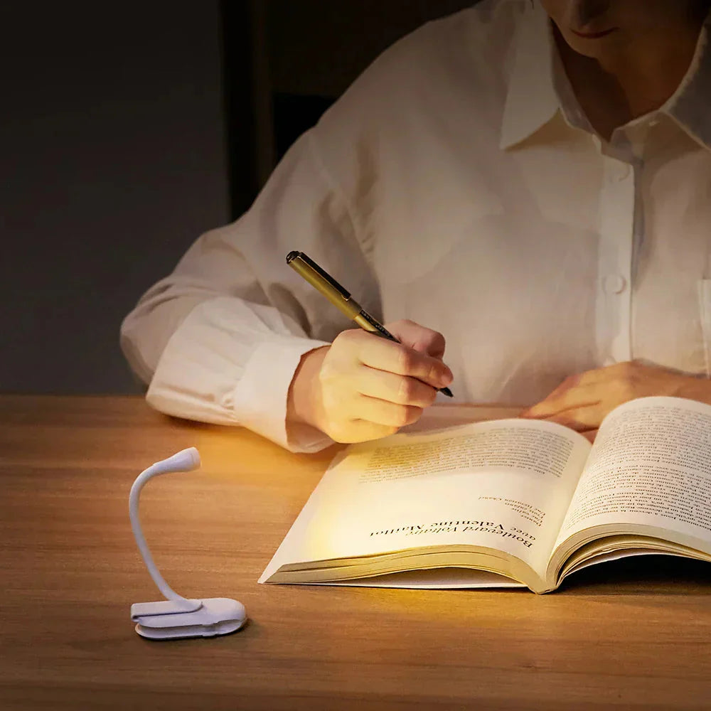 Buchlampe LED mit Clip – USB aufladbar und dimmbar