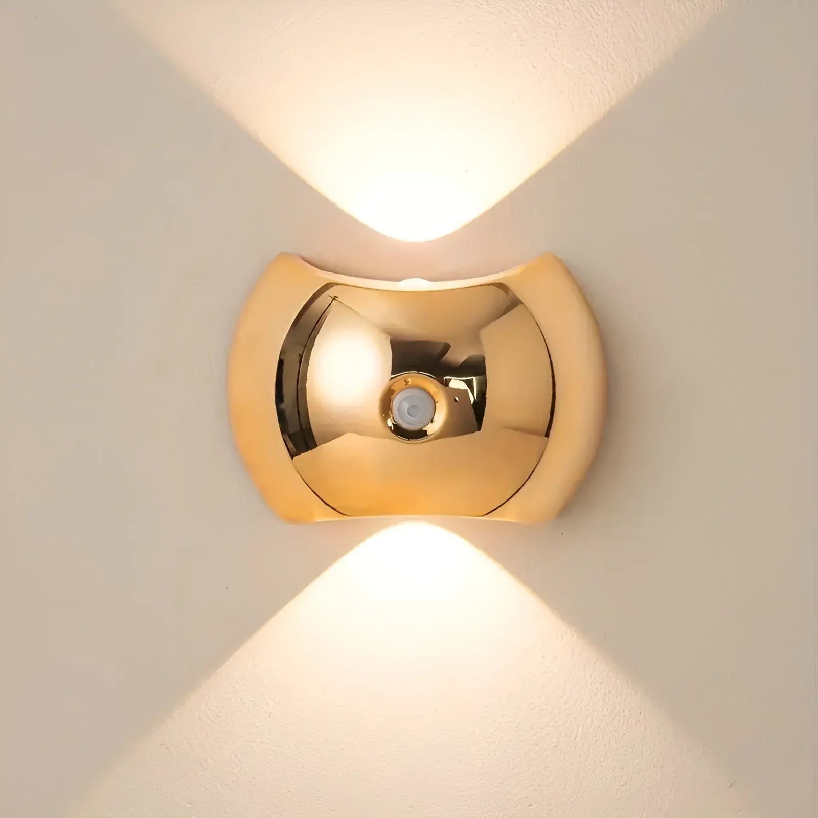 Aufladbare LED-Wandleuchte – Bewegungssensor & Magnethalterung